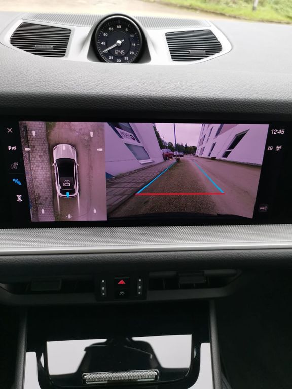 Porsche Cayenne 2025