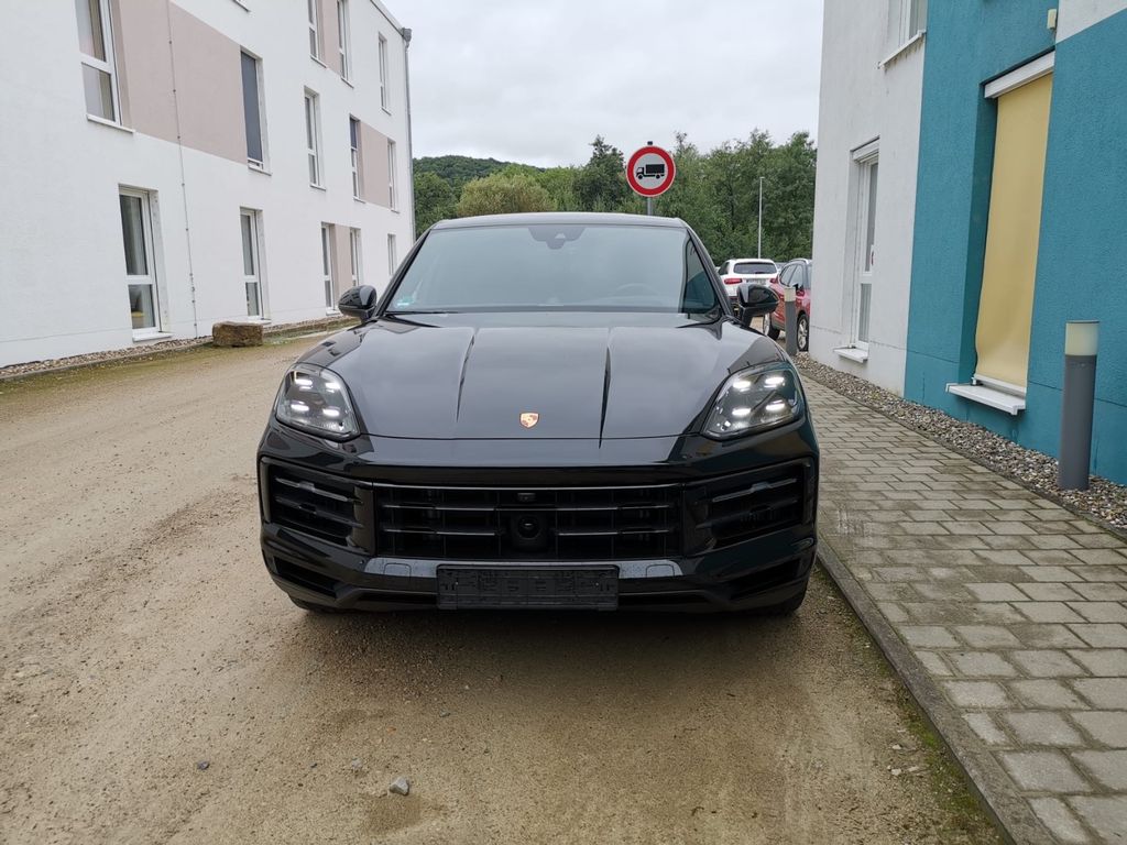 Porsche Cayenne 2025