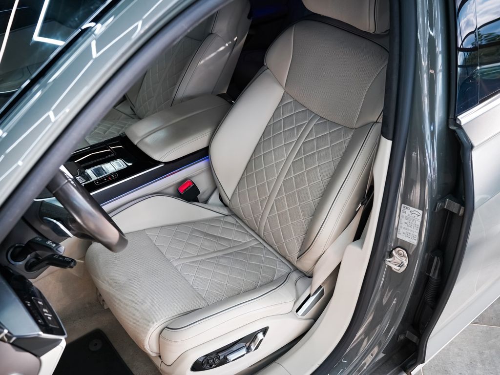 Audi A8 2023