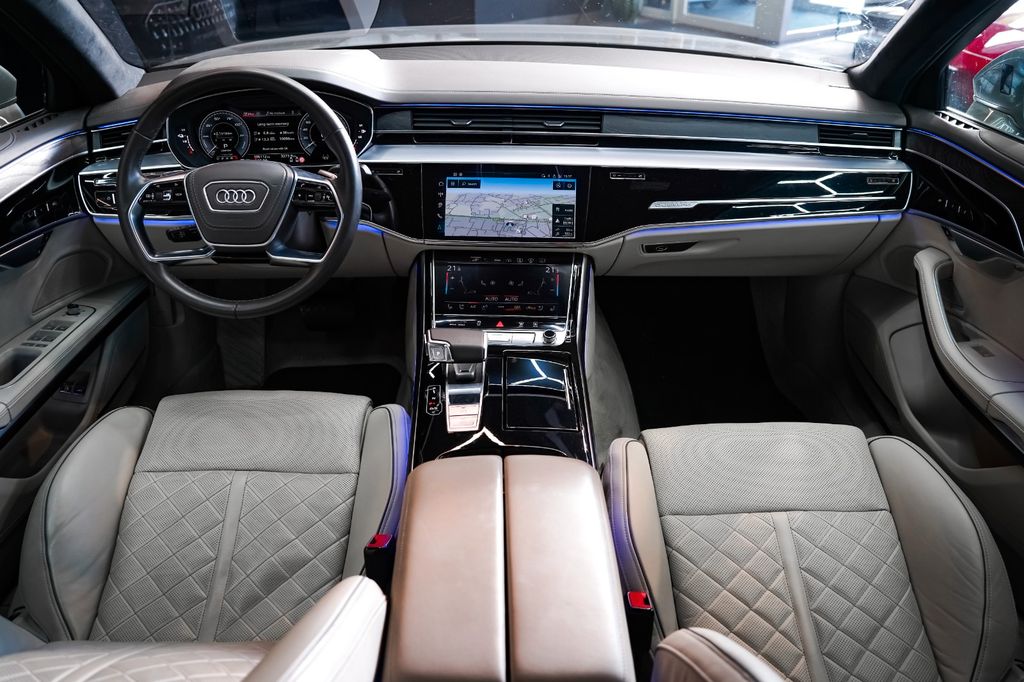 Audi A8 2023