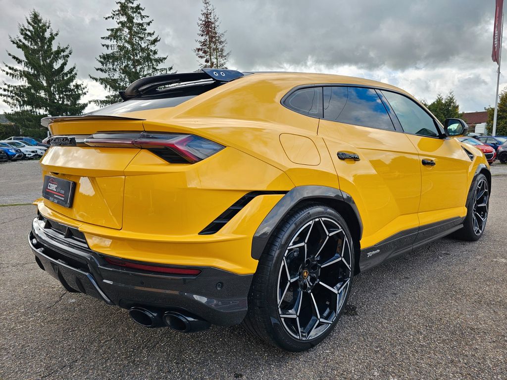Lamborghini Urus 2023