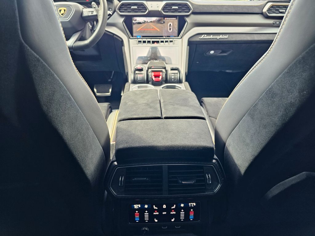 Lamborghini Urus 2023