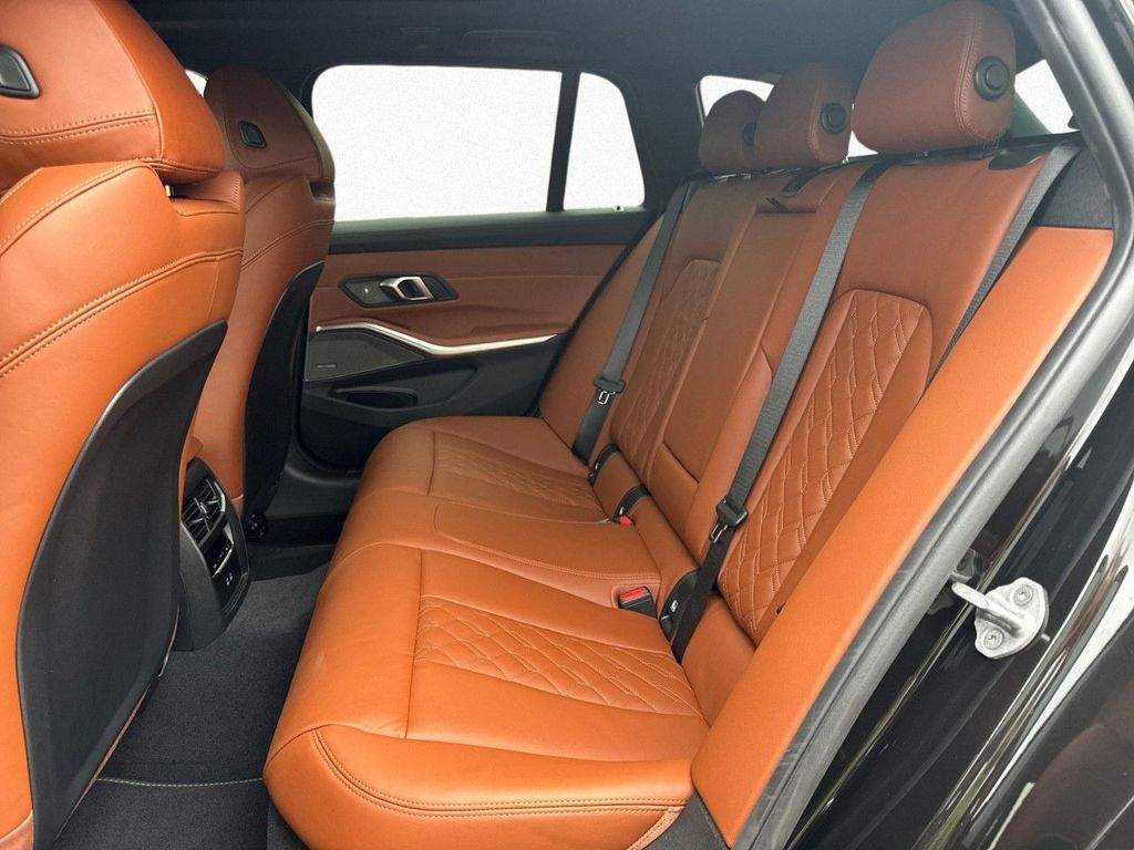 ALPINA B3