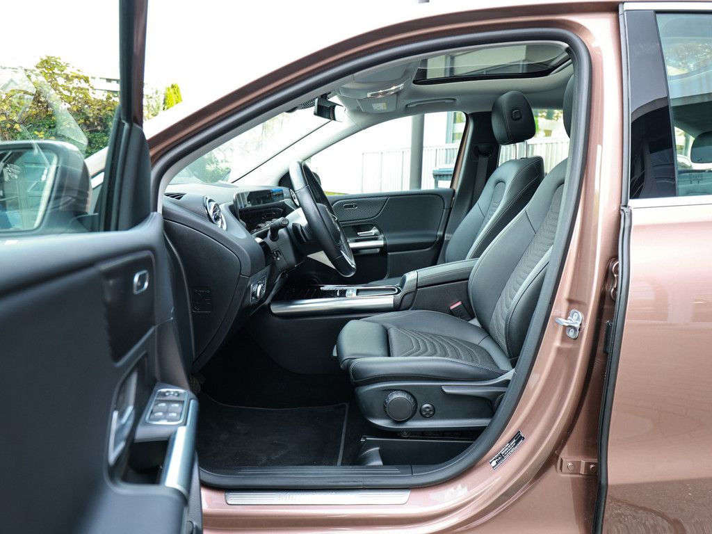 Mercedes-Benz B 250 2023