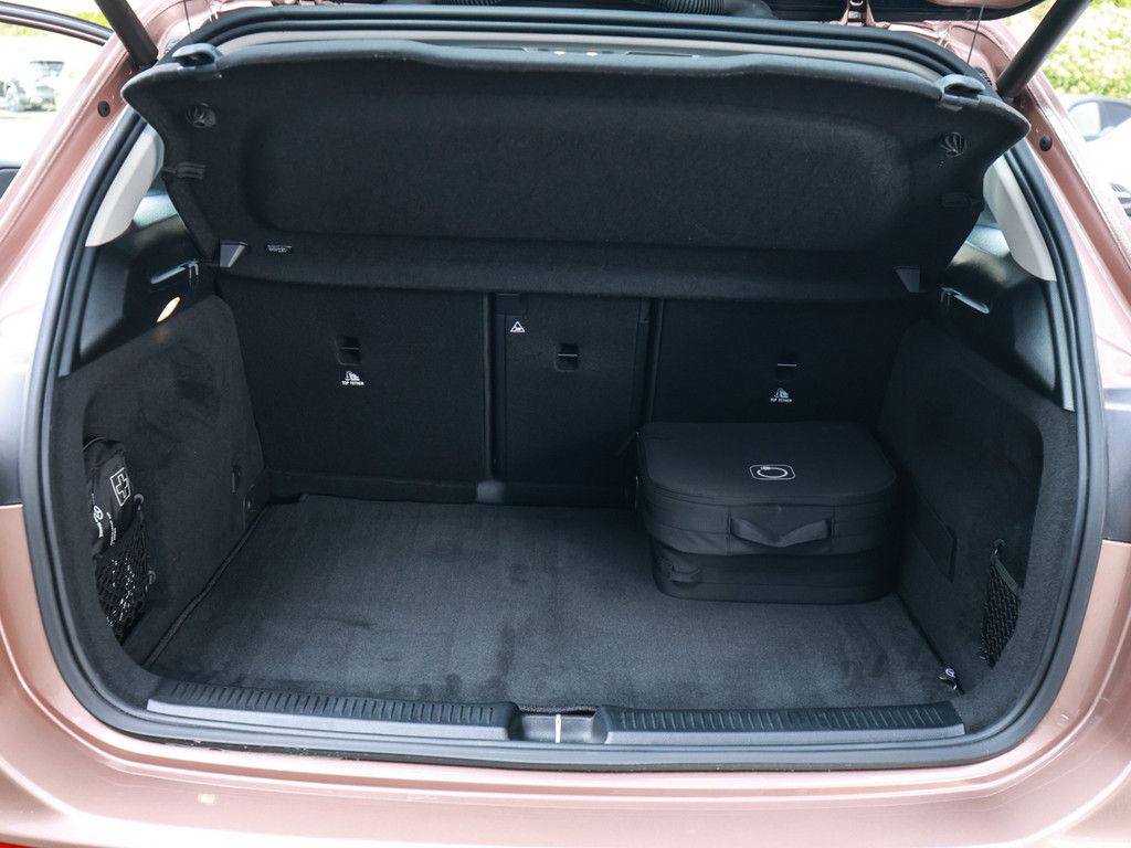 Mercedes-Benz B 250 2023