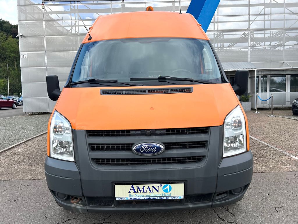Ford Transit 2010