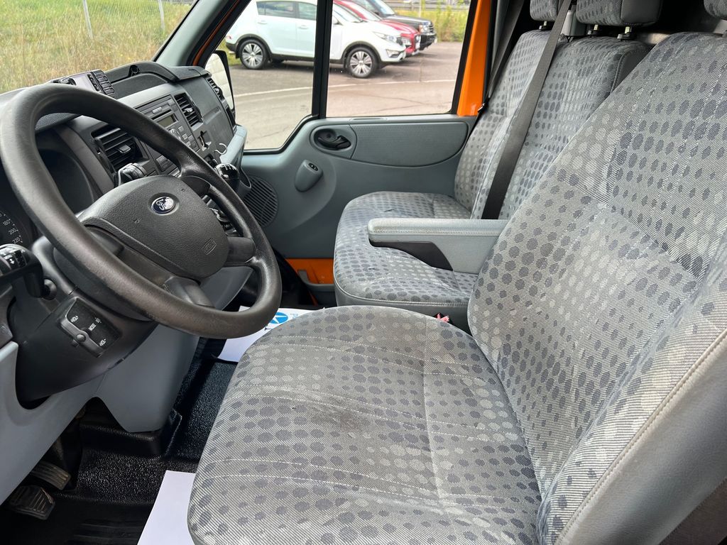 Ford Transit 2010