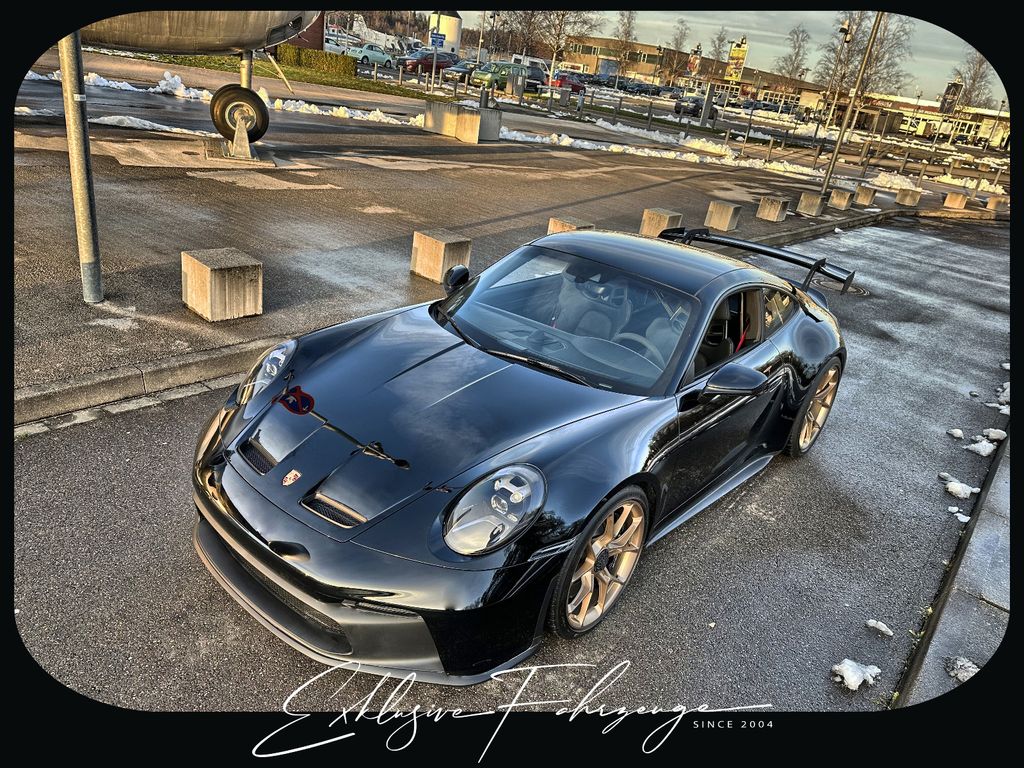 Porsche 992 2025