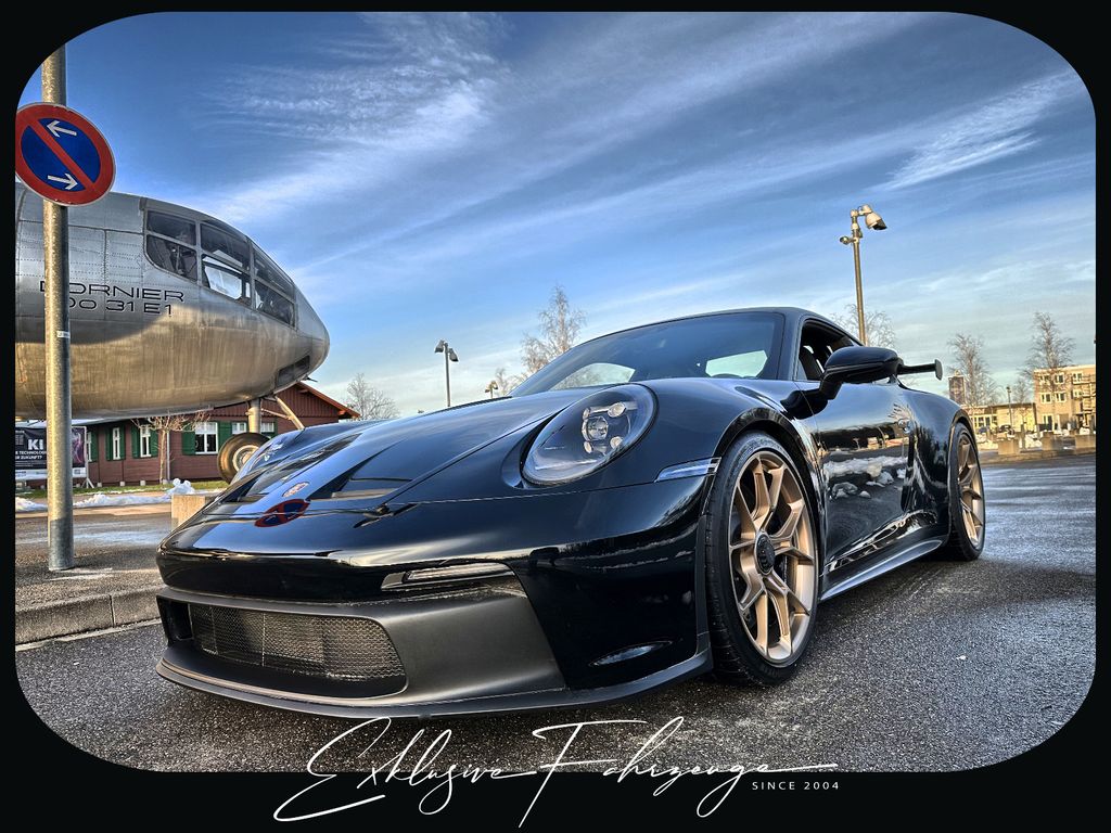 Porsche 992 2025