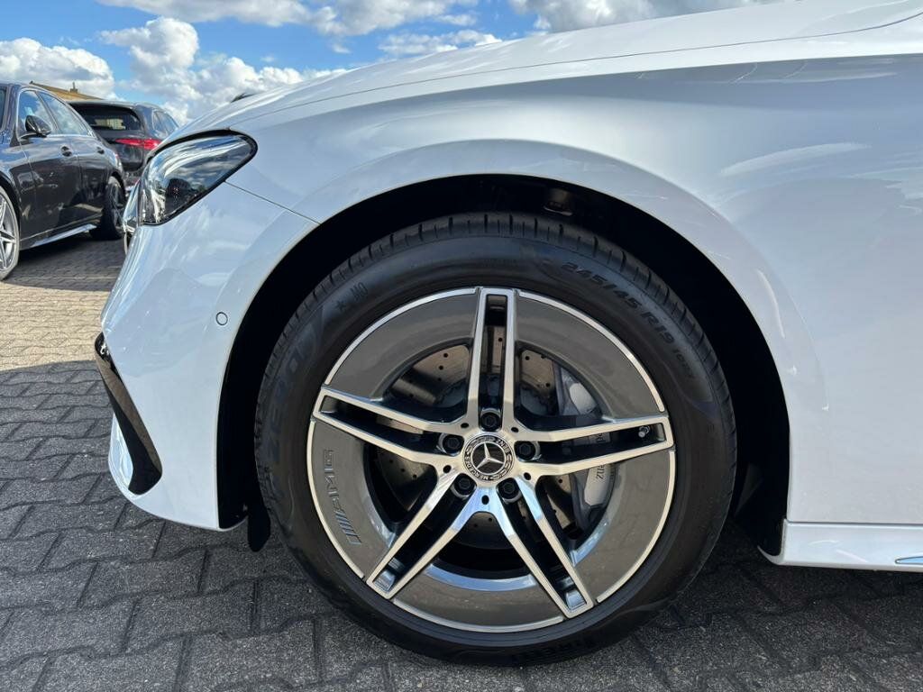 Mercedes-Benz E 220 2024