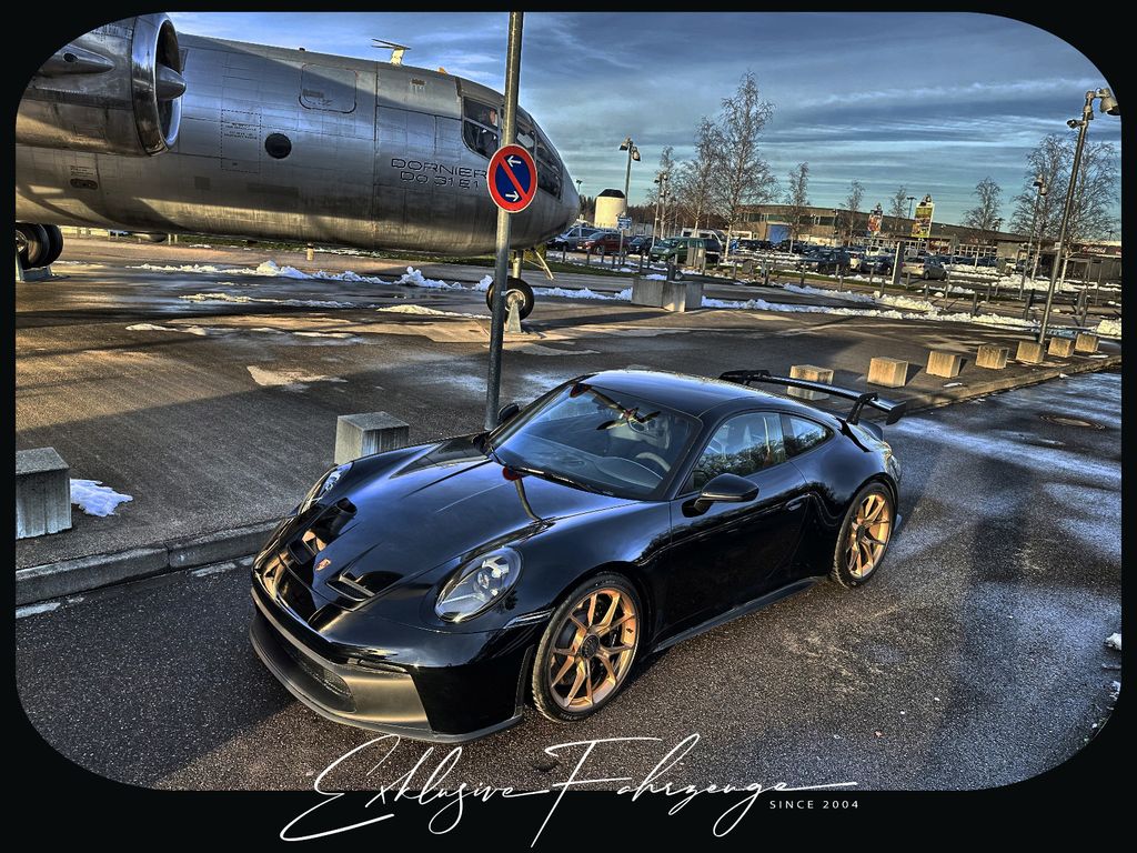 Porsche 992 2025