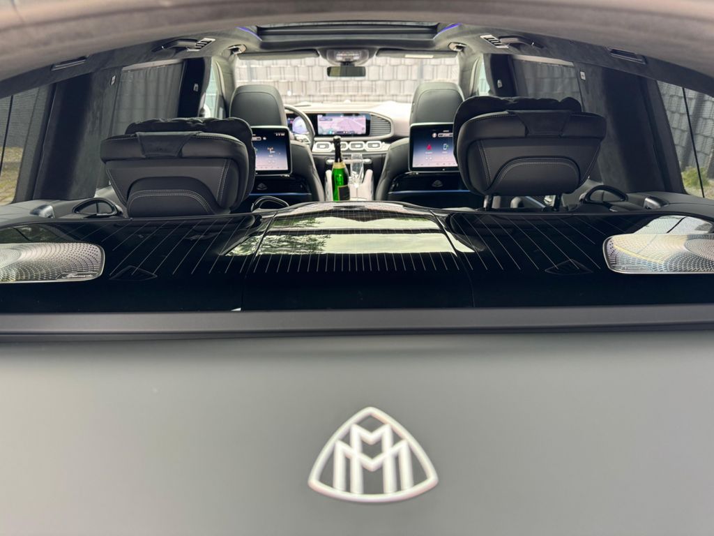 Mercedes-Benz GLS 600