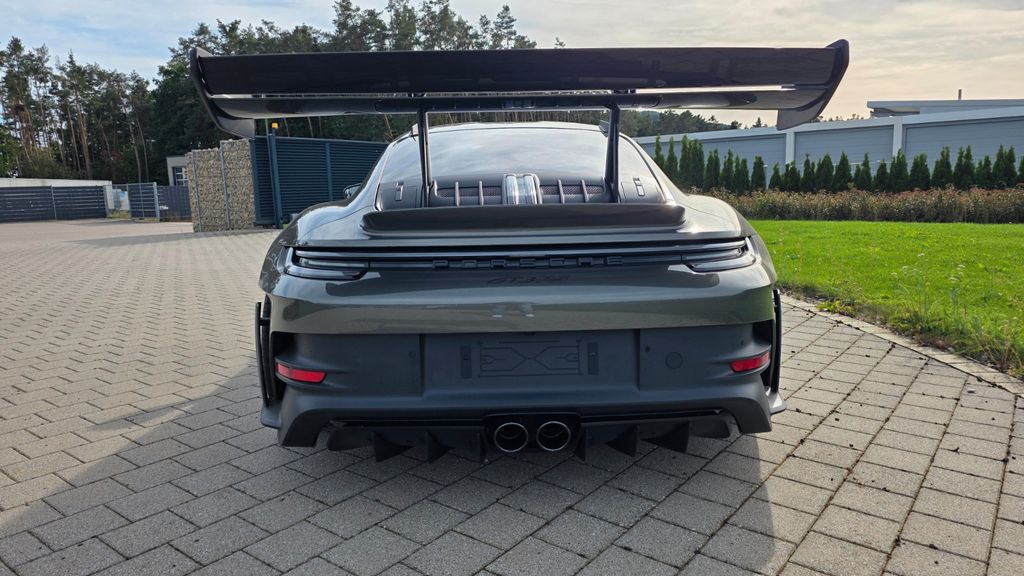 Porsche 992 2025
