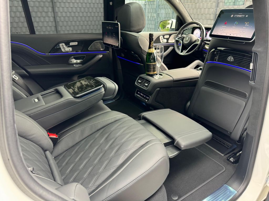 Mercedes-Benz GLS 600