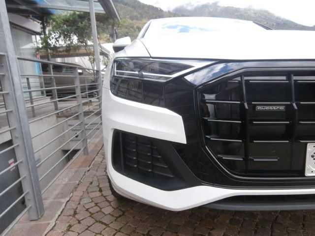 Audi Q8 2021