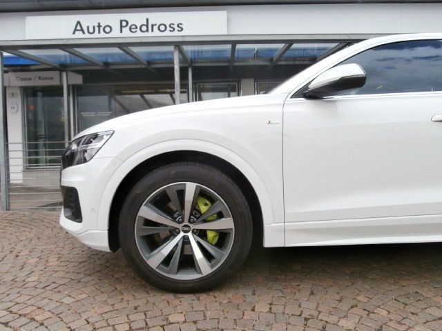 Audi Q8 2021