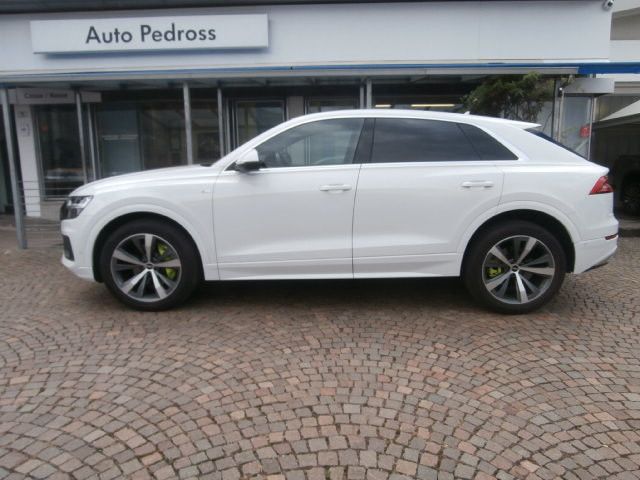 Audi Q8 2021