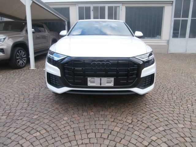 Audi Q8 2021