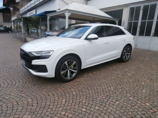 Audi Q8 2021