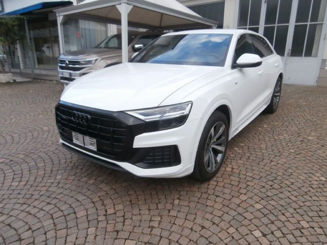 Audi Q8 2021