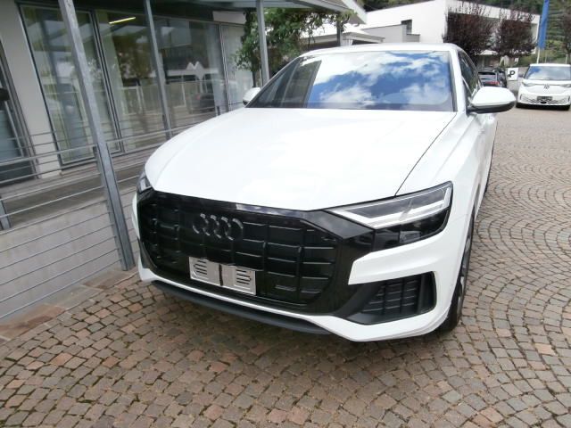 Audi Q8 2021