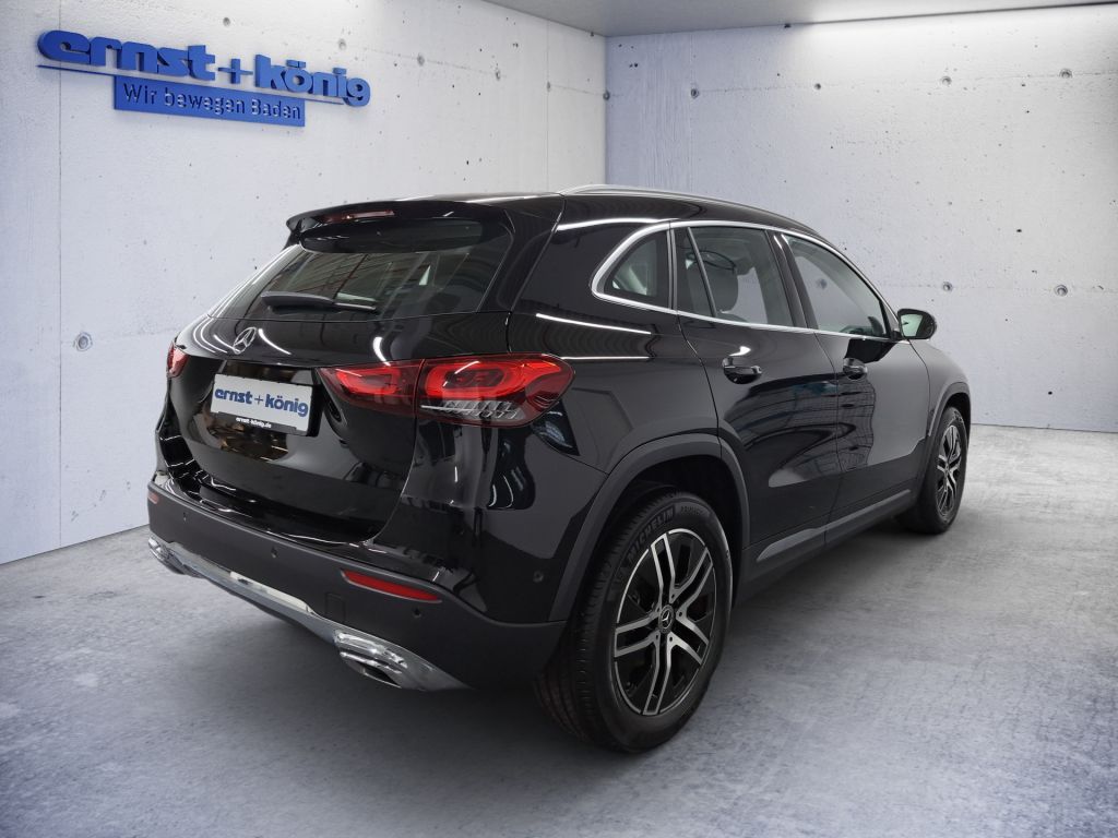 Mercedes-Benz GLA 200 2021