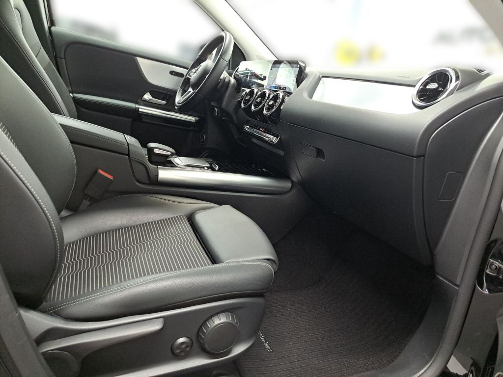 Mercedes-Benz GLA 200 2021