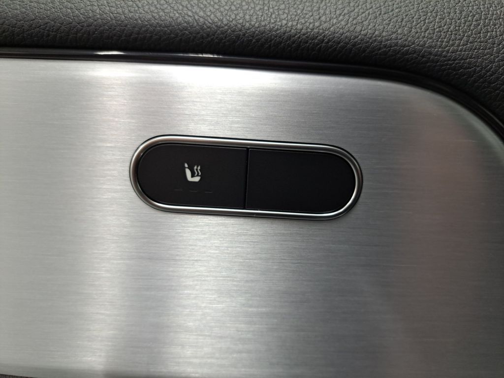 Mercedes-Benz GLA 200 2021