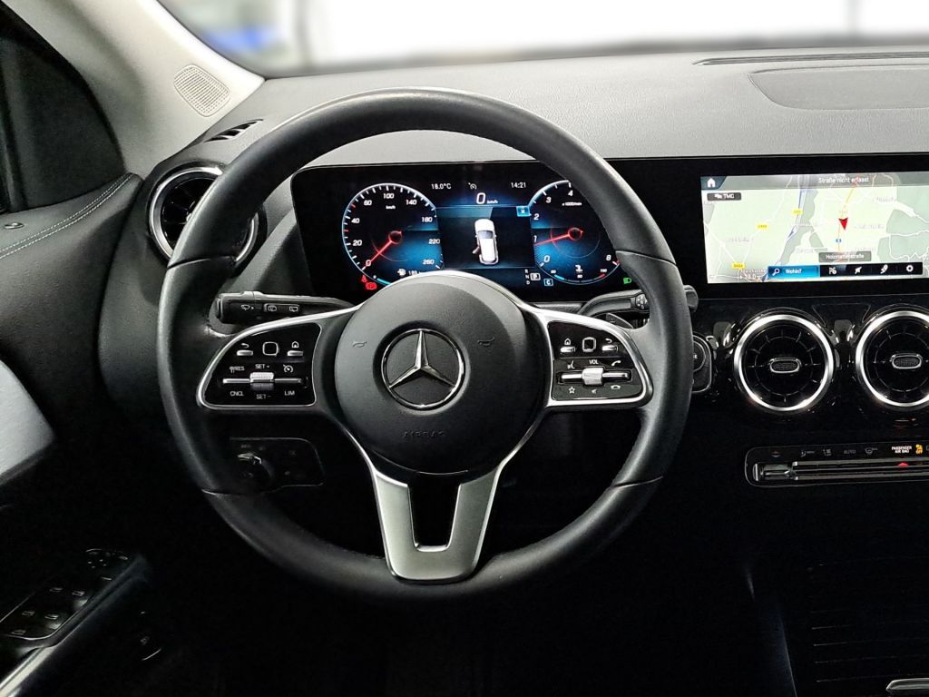 Mercedes-Benz GLA 200 2021