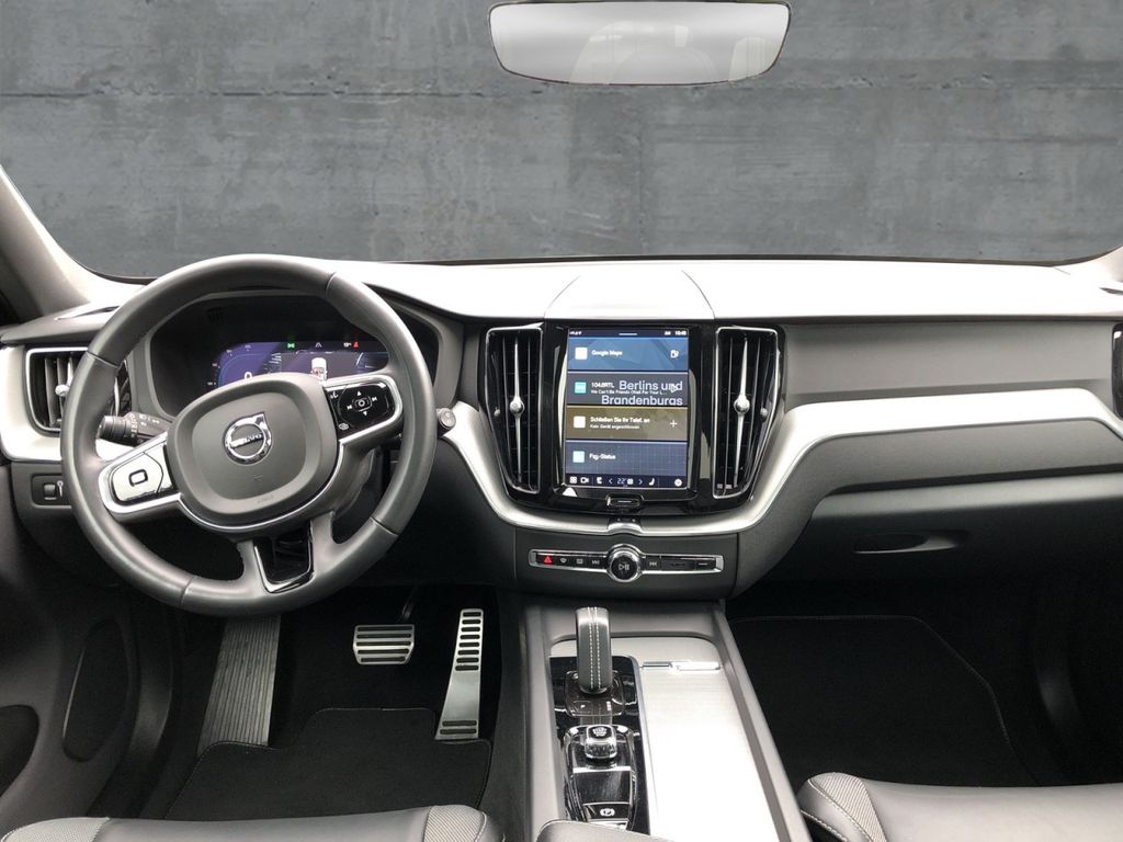 Volvo XC60 2022