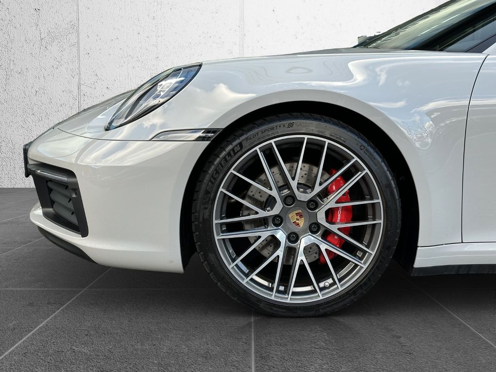 Porsche 992 2024