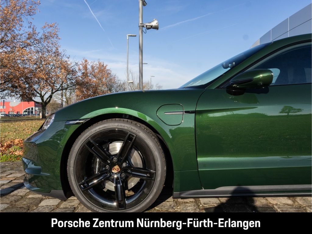 Porsche Taycan 2025