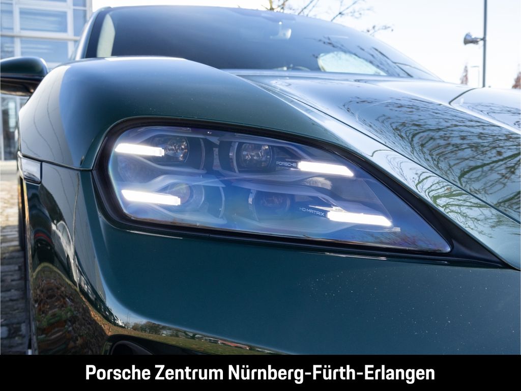 Porsche Taycan 2025