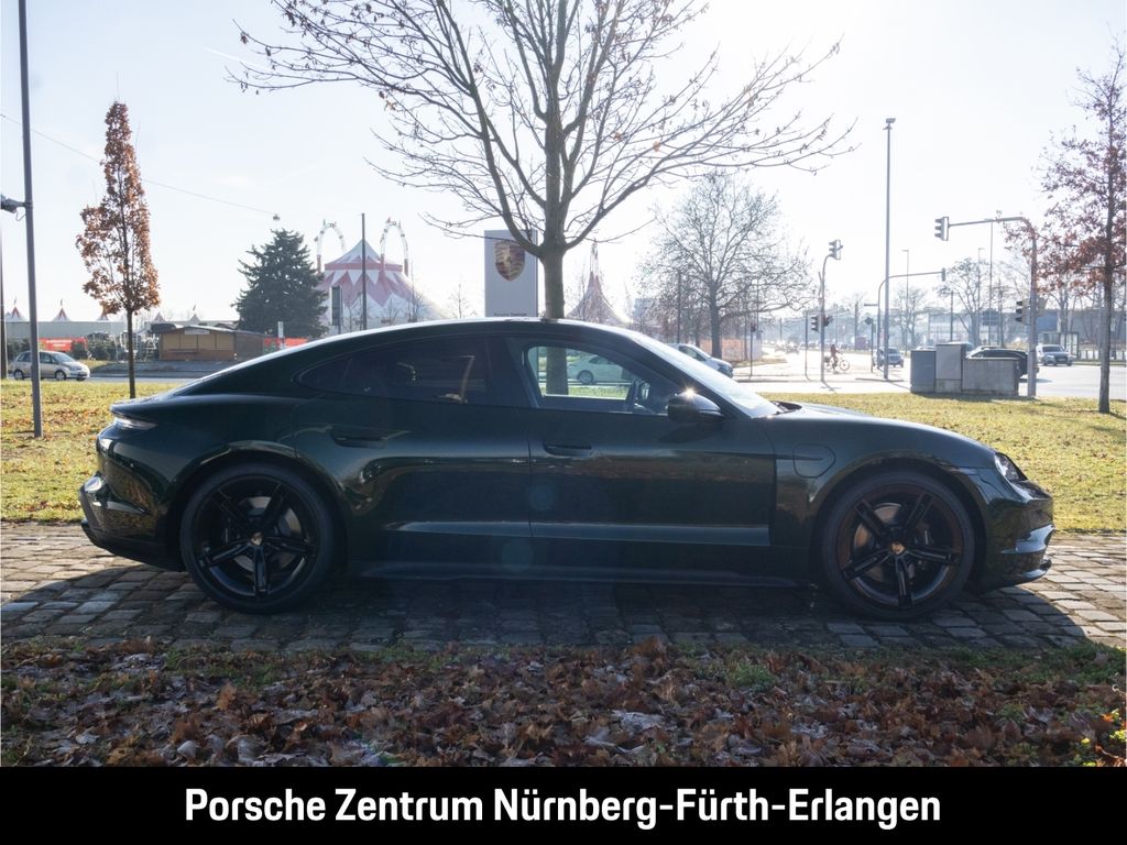 Porsche Taycan 2025