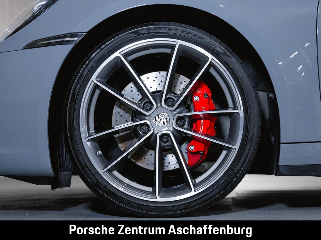 Porsche 992 2024