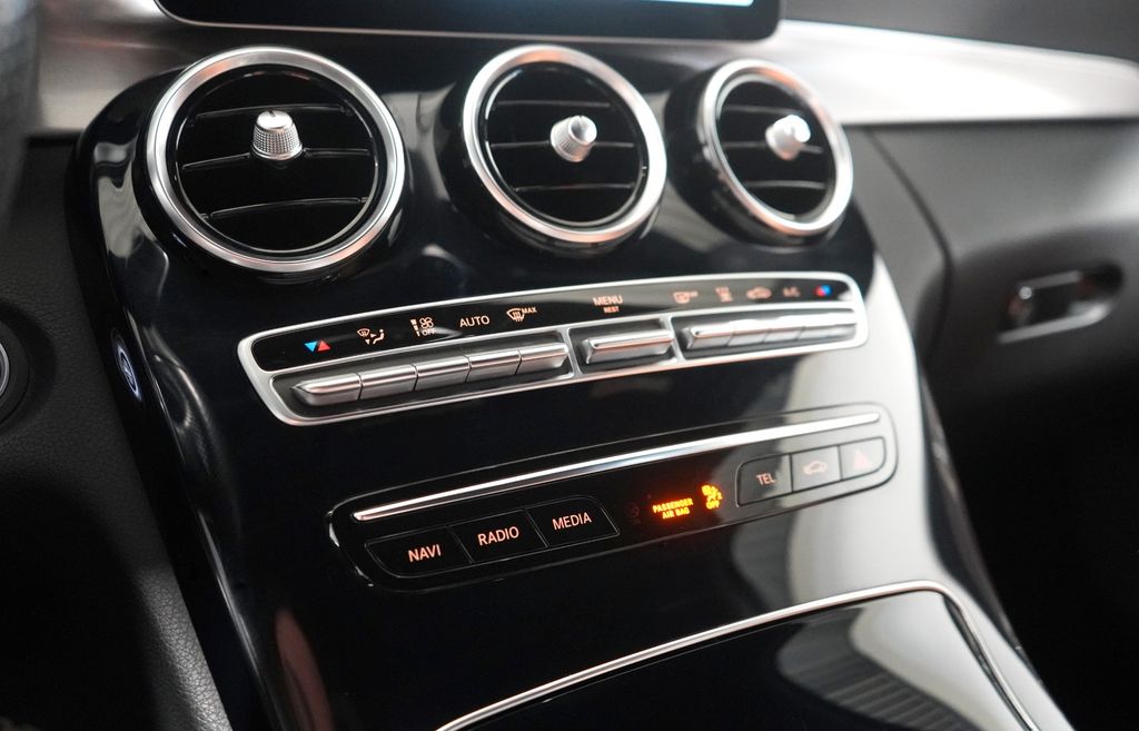 Mercedes-Benz C 300 2020