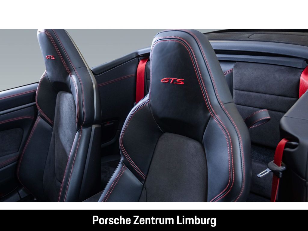 Porsche 992 2022