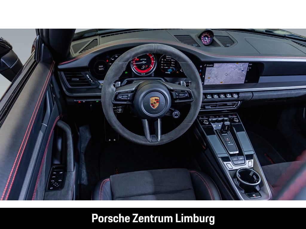 Porsche 992 2022