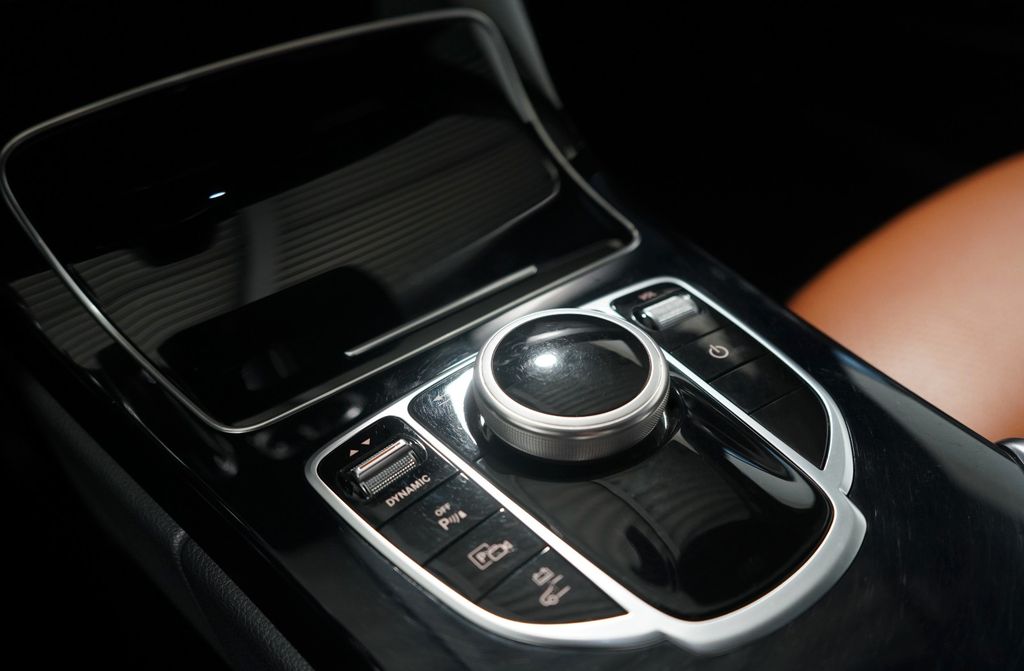 Mercedes-Benz C 300 2020