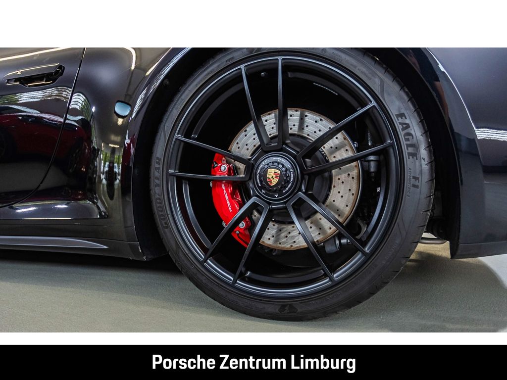 Porsche 992 2022