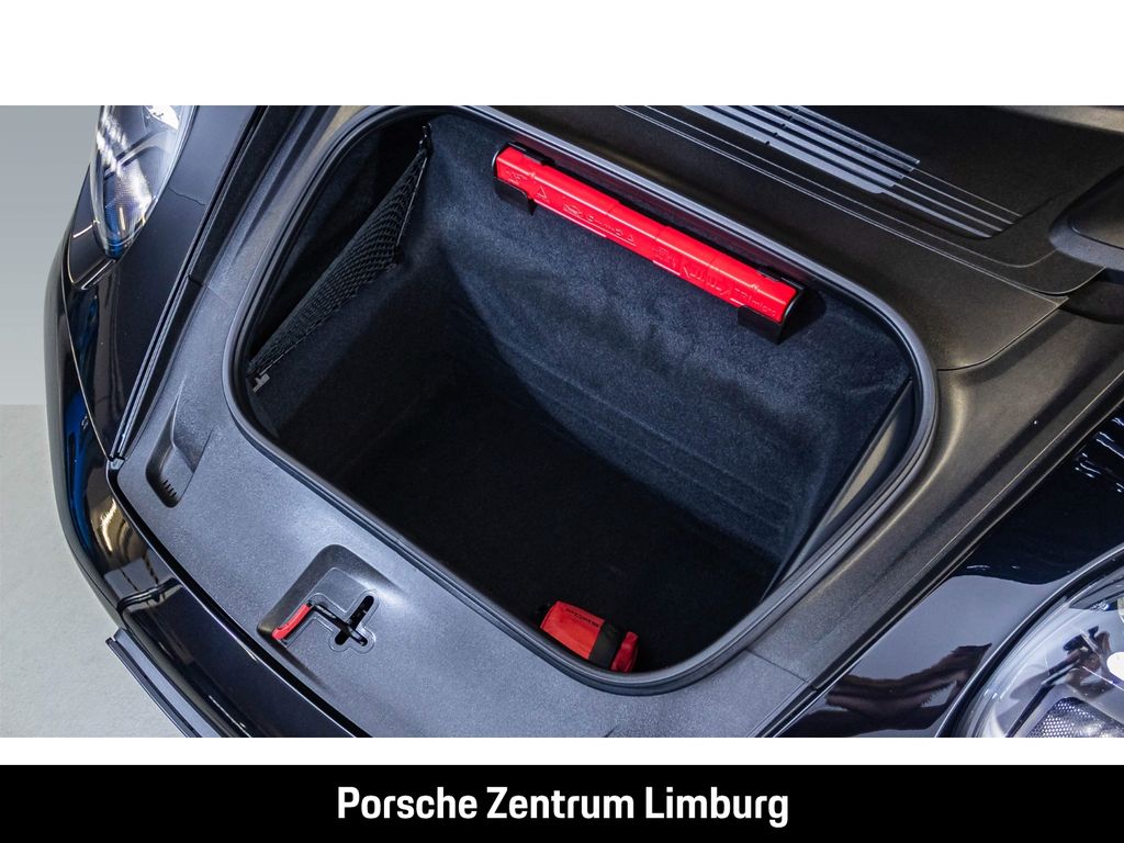 Porsche 992 2022