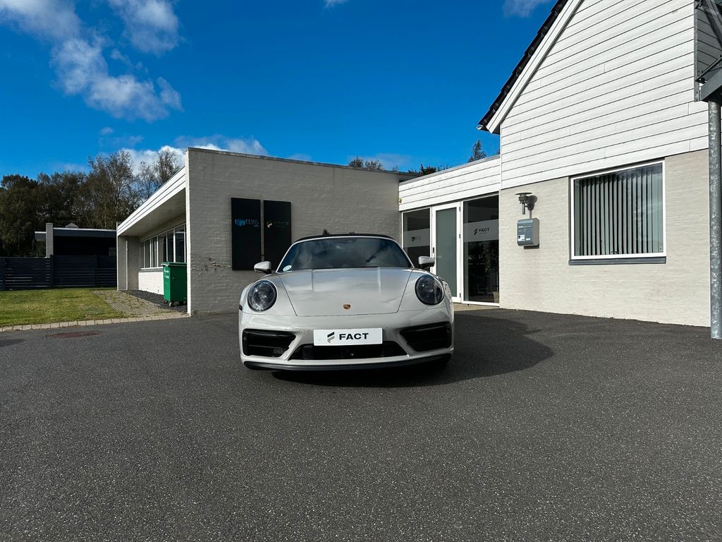 Porsche 992 2022