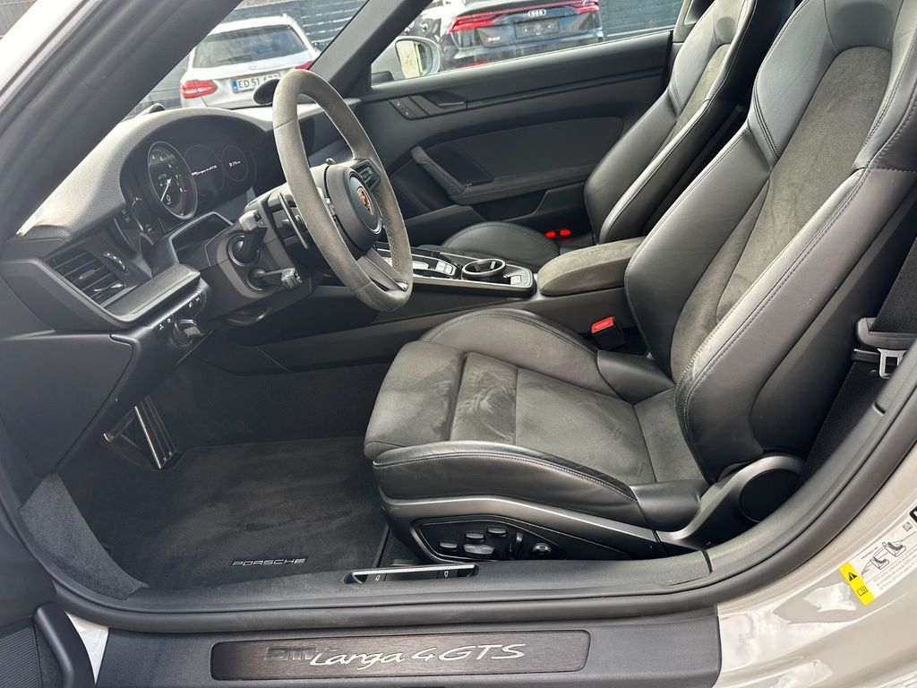 Porsche 992 2022