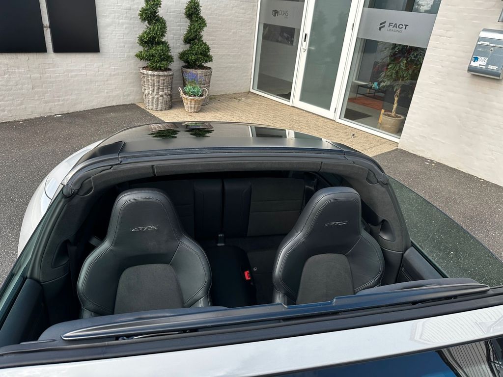Porsche 992 2022