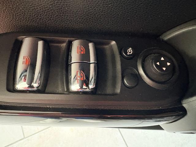 MINI Cooper D Cabrio 2018