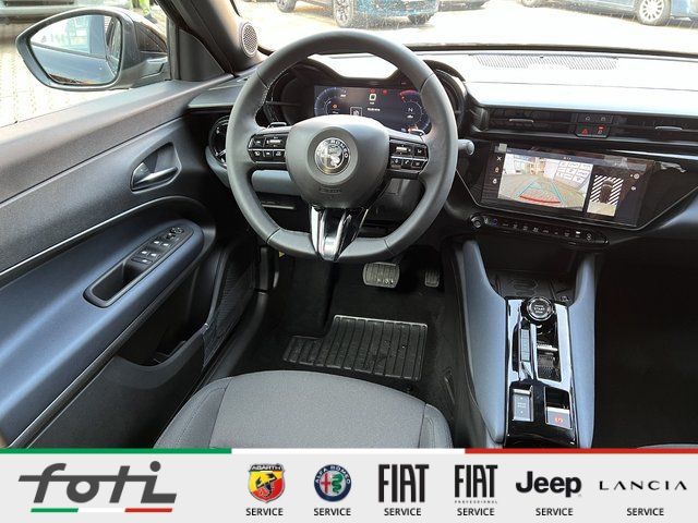 Alfa Romeo Junior 2025