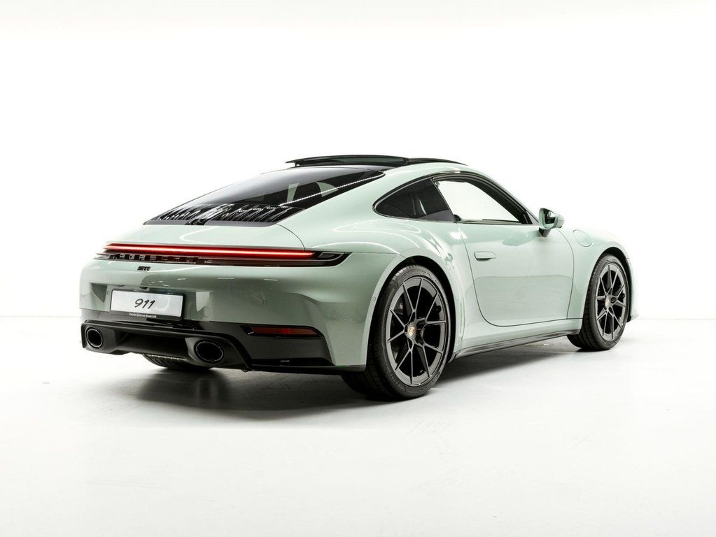 Porsche 992 2025