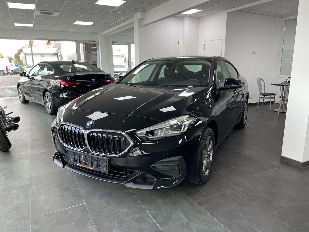 BMW 218 2023