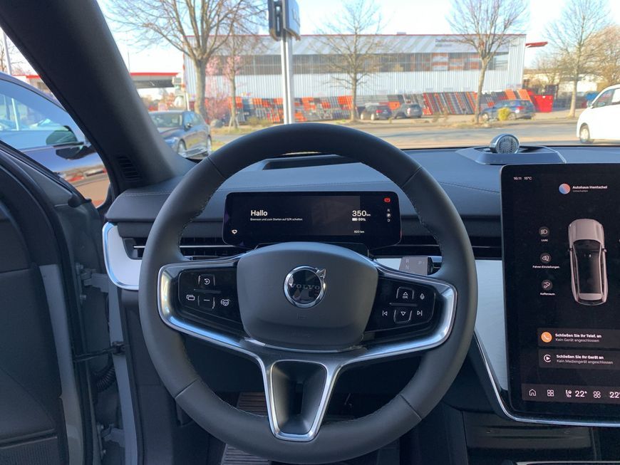 Volvo EX90 2025