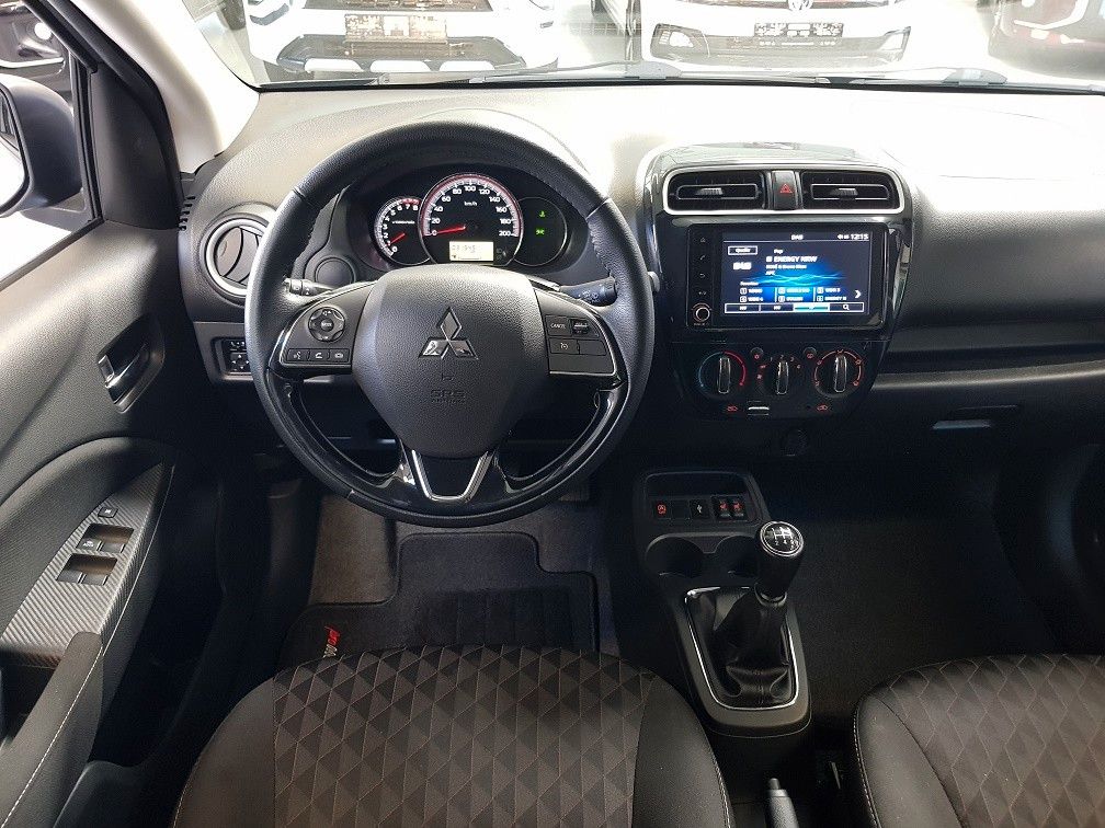 Mitsubishi Space Star 2023